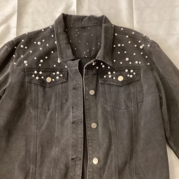 Pearl Beading Denim Jacket - Picture 4 of 6